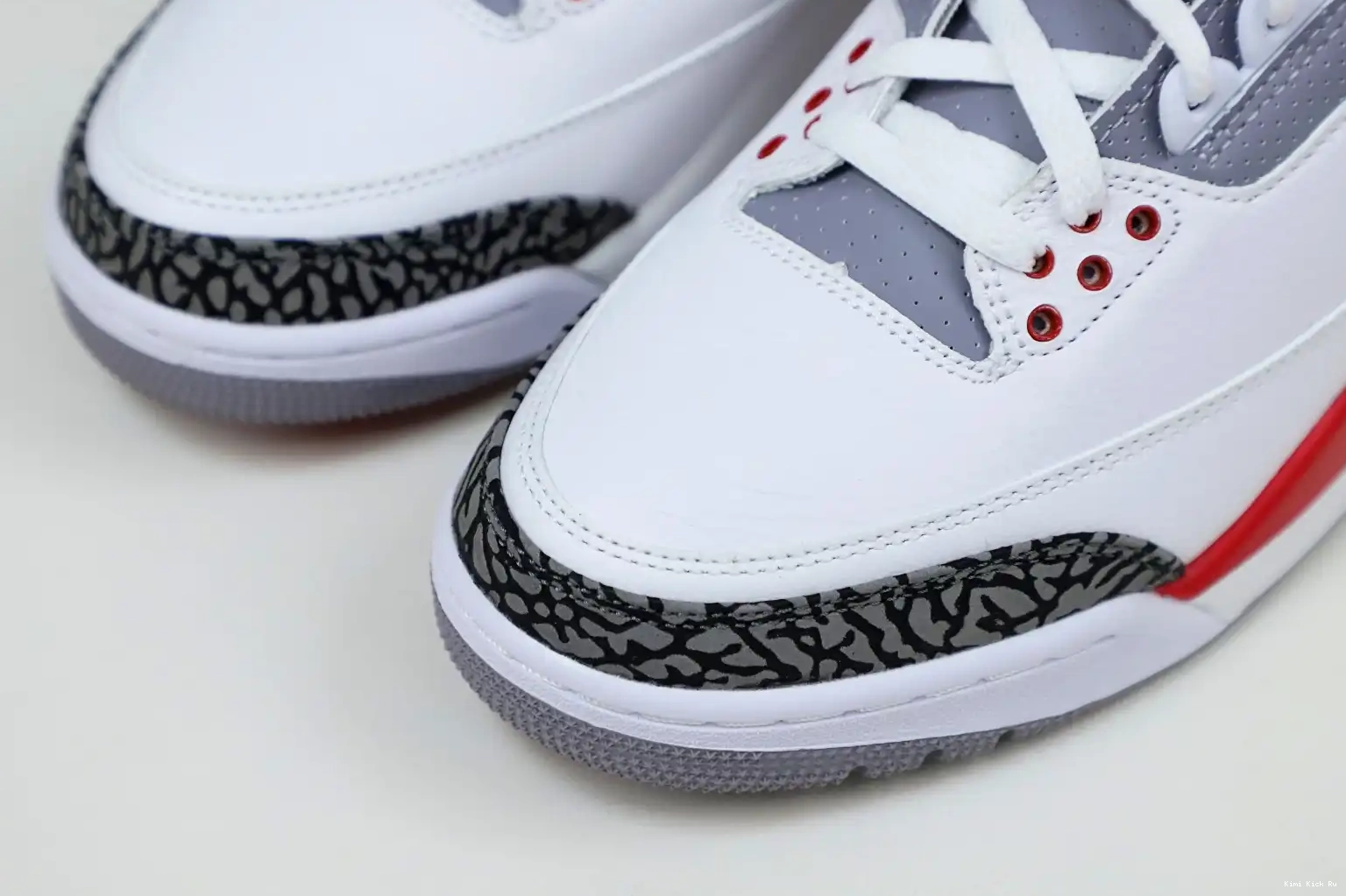 AIR Kimikick 3RETRO JORDAN 0825